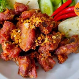 แหนมซี่โครงหมูทอด