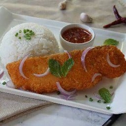 ข้าวยำแซ่บแซลม่อน