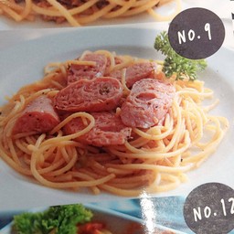 สปาเก็ตตี้ผัดแหนม(Spaghetti  Thai Sour Sausage)