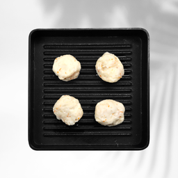 ลูกชิ้นกุ้งไต้หวัน PREMIUM SHRIMP BALLS (4 Pcs.) 台湾桂冠虾丸