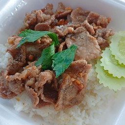 ก๋วยเตี๋ยวอรุณีลูกชิ้นปลา มาบยางพร22 มาบยางพร22