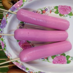 ไส้กรอกชมพู