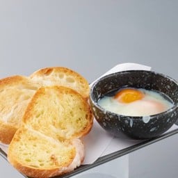 ขนมปังกระเทียม (ไข่ออนเซน)