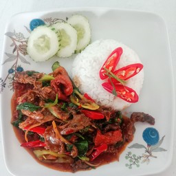 ผัดฉ่าราดข้าว