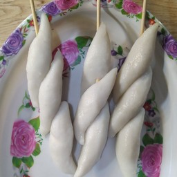 ลูกชิ้นปลายาว