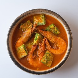แกงส้มชะอมไข่ กุ้ง (ถ้วยเล็ก)