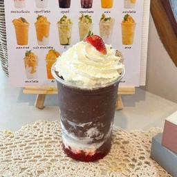 เรดช็อก (โกโก้ปั่นไส้แยมสตรอว์เบอร์รีวิปครีม)