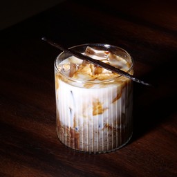 Iced Vanilla Cafe Latte