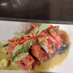 ข้าวไก่กรอบเขียวหวาน(Crispy Chicken Green Curry Rice)