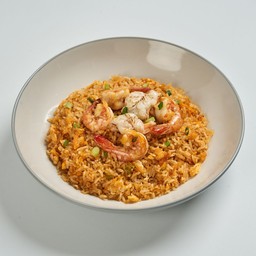 ข้าวผัดมันกุ้ง + เครื่องดื่ม 1 รายการ