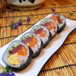 45 Seafood Maki  5 pcs