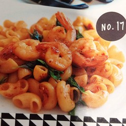 มักกะโรนีผัดขี้เมา (Macaroni Spicy Chili Basil)