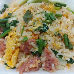 ข้าวผัดแหนม
