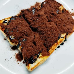 ขนมปังแผ่นปิ้ง เนยสดช็อกโกแลตภูเขาไฟ (2แผ่น)