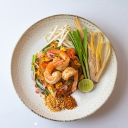 ผัดไทยกุ้งสด