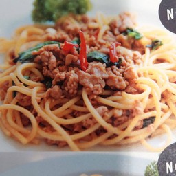สปาเก็ตตี้กะเพราหมูสับ (Spaghetti Mince  Pork Basil)