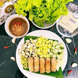 แหนมเนืองวีที