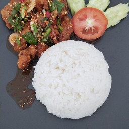 ข้าวยำไก่เเซบ