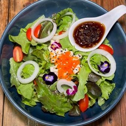 สลัดญี่ปุ่น