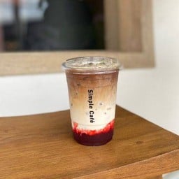 Strawberry Late สตรอเบอรี่ลาเต้