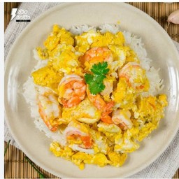 ข้าวไข่ขยี้กุ้ง