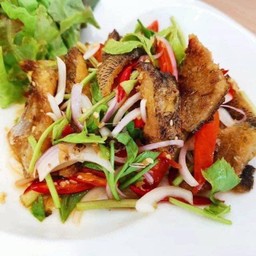 ยำปลาสลิด