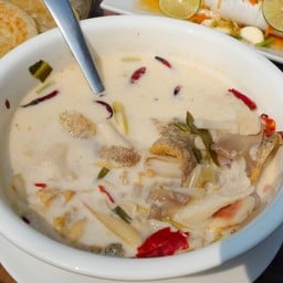 ต้มข่าปลาสลิด