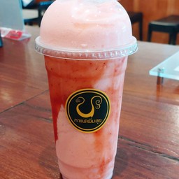 สตรอว์เบอร์รี่สมูทตี้