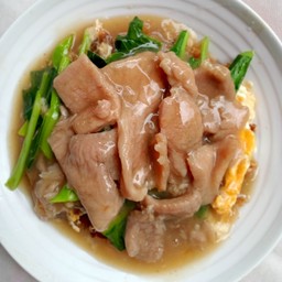 ราดหน้าใส่ไข่