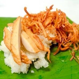 ข้าวเหนียวหมูยอ ผสม หมูทอดกระเทียม (ห่อละ)