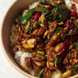 กะเพราหอยลาย+ไข่ดาว