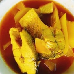 แกงส้มปลากระพงมะละกอ