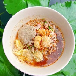 เกี๊ยวหมูน้ำ ต้มยำมะนาวหมูสับโบราณ