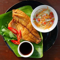 ปลากะพงทอดน้ำปลา