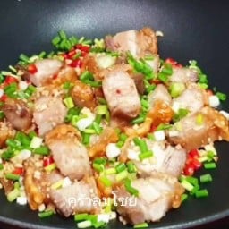 ครัว ลมโชย