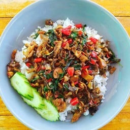 ผัดกะเพรากบ