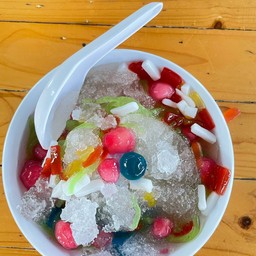 นิยมหวาน น้ำแข็งไส สุดอร่อย สาขา3แยกการไฟฟ้าปากน้ำ