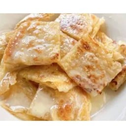 โรตี เจ vegetarian roti   ราดด้วยนมข้นหวานวีแกนจากน้ำกะทิ