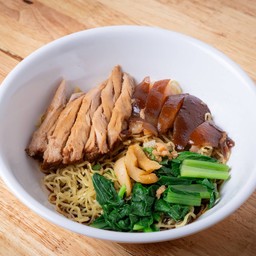 บะหมี่ขาหมู