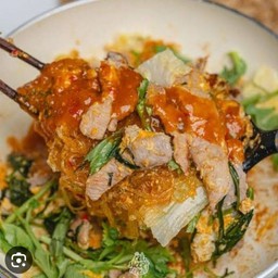 สุกี้หมู (แห้ง)