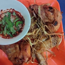 ปีกไก่ทอดตะไคร้