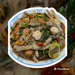 ขาหมูซิ่ง ปราณีปิ้งไก่ and CAFe