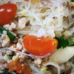 ยำวุ้นเส้นหมูสับ