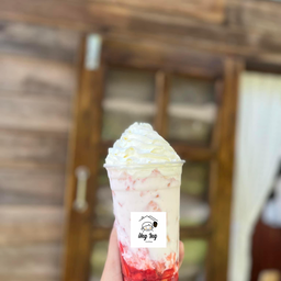 นมสดสตอเบอร์รี่เย็น