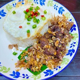 เนื้อKOBE ตุ๋นทอดกระเทียมราดข้าว