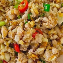 ข้าว + หมูสับคั่วพริกเกลือ