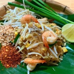 ผัดไทกุ้งสด