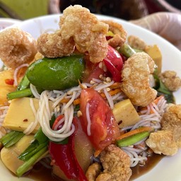 ตำแคปหมู