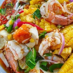 ยำข้าวโพดกุ้งสุก
