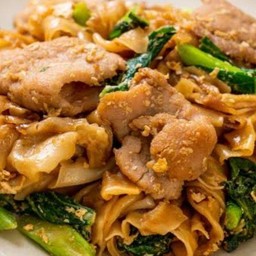 ผัดซีอิ้วหมู